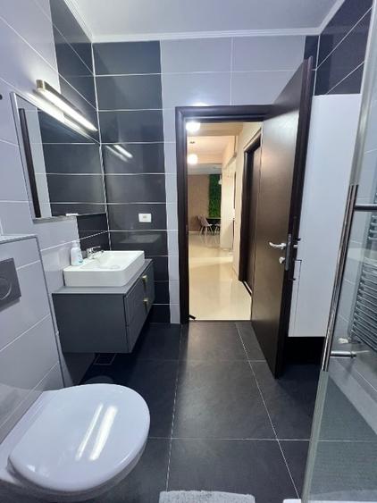 Apartament cu 2 camere decomandat, mobilat în Tomis Plus