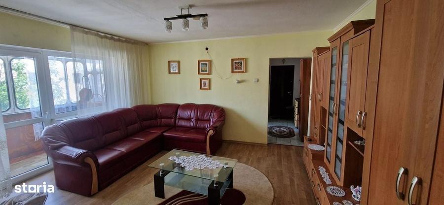 Apartament cu 2 camere semidecomandat în Fălticeni