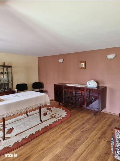 Casă cu 3 camere cu Teren 1850 Mp în Nicșeni