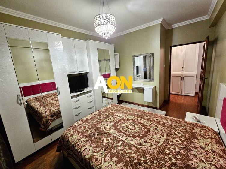 Apartament cu 2 camere decomandat, mobilat în Central
