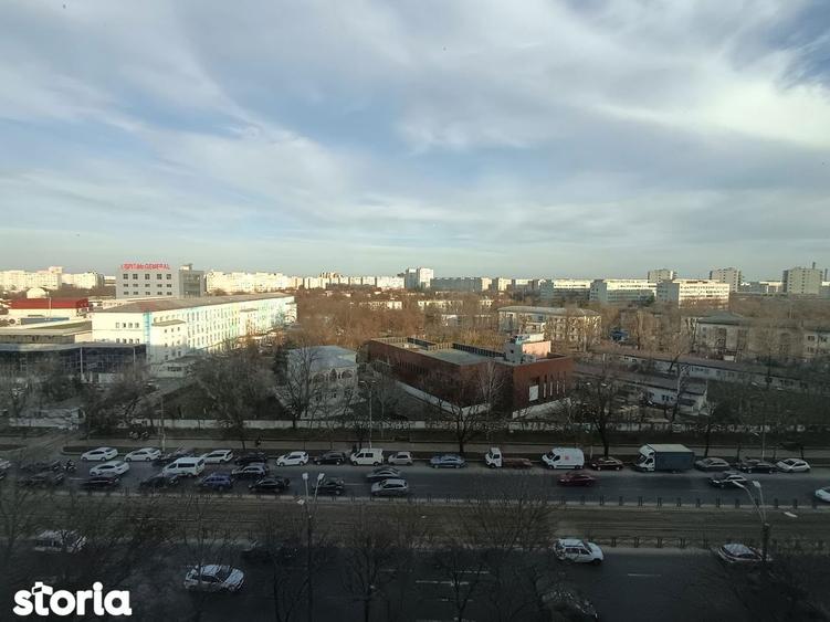 Apartament cu 3 camere, mobilat în Vitan