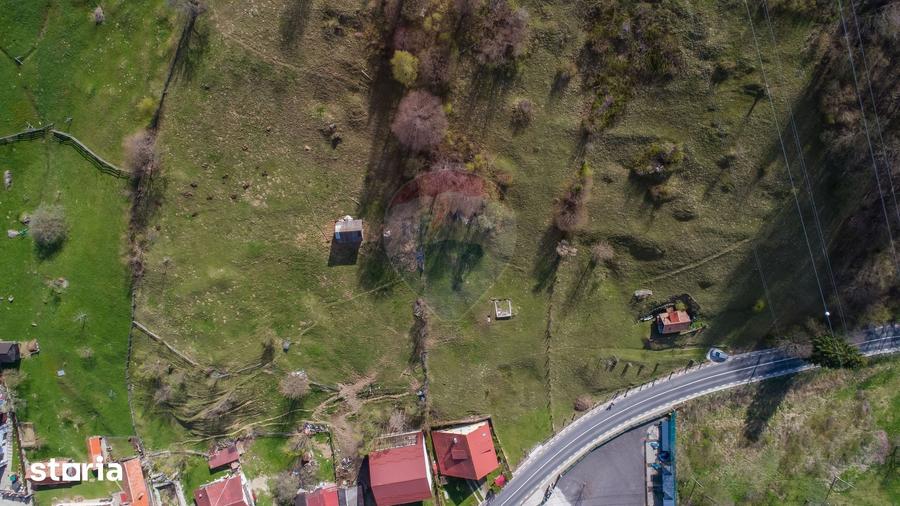 Teren de 5735 mp, în Moieciu