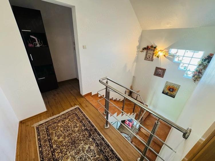 Casă cu Teren 300 Mp în Central