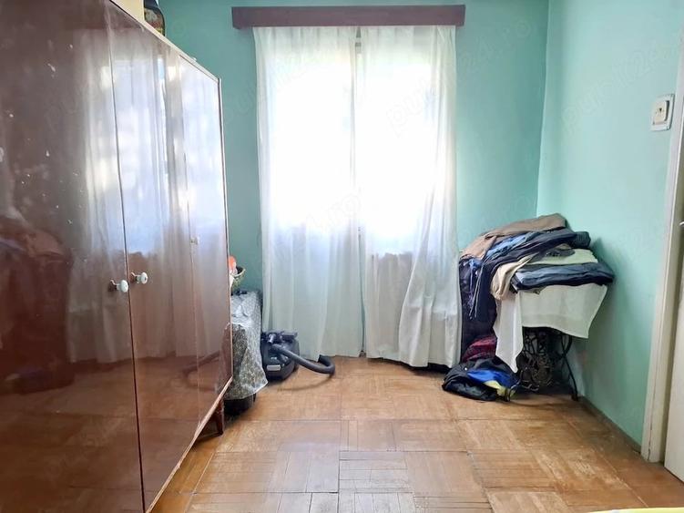 Apartament cu 3 camere semidecomandat în Circumvalațiunii