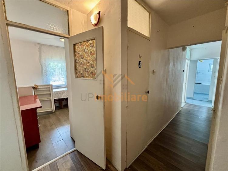 Apartament cu 3 camere decomandat în Decebal