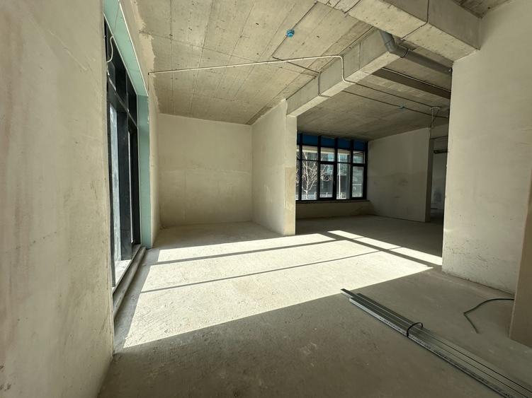 Spațiu comercial, de 272 mp, în Pipera