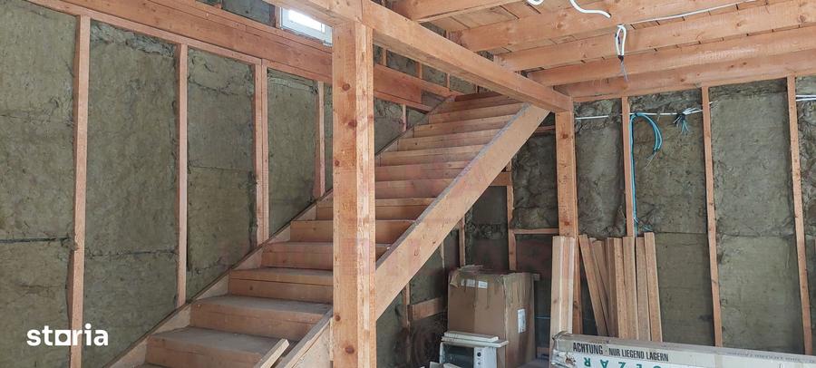 Casă cu 4 camere decomandat cu Teren 563 Mp în Rusca