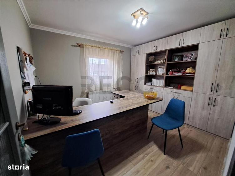 Casă cu 4 camere cu Teren 500 Mp în Central