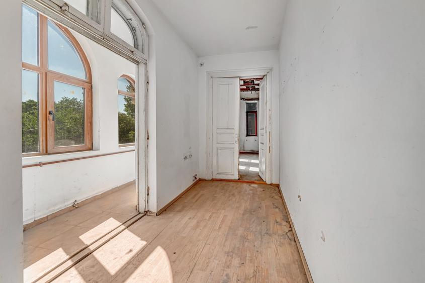 Duplex cu 7 camere cu Canalizare în Timpuri Noi
