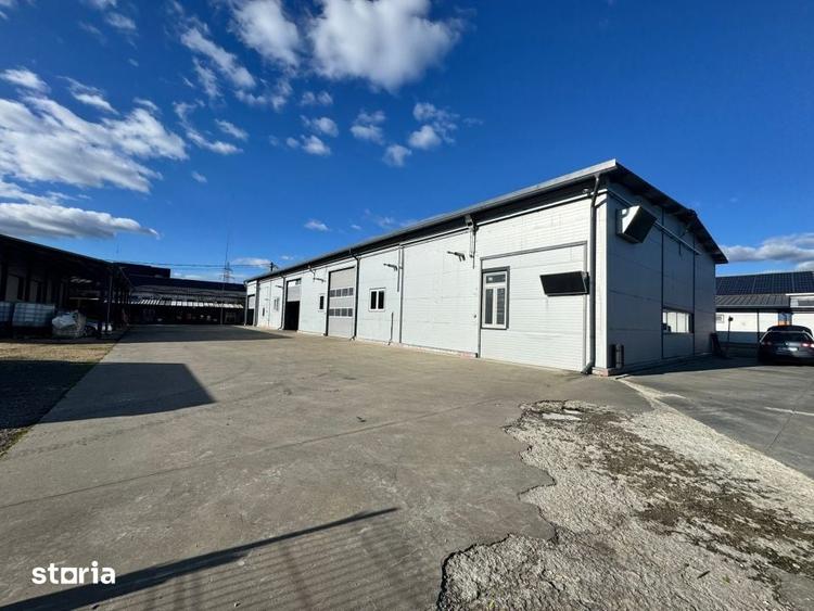 Spațiu comercial, de 1,433 mp, în Groși