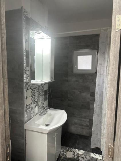 Apartament cu 2 camere decomandat în Popoveni