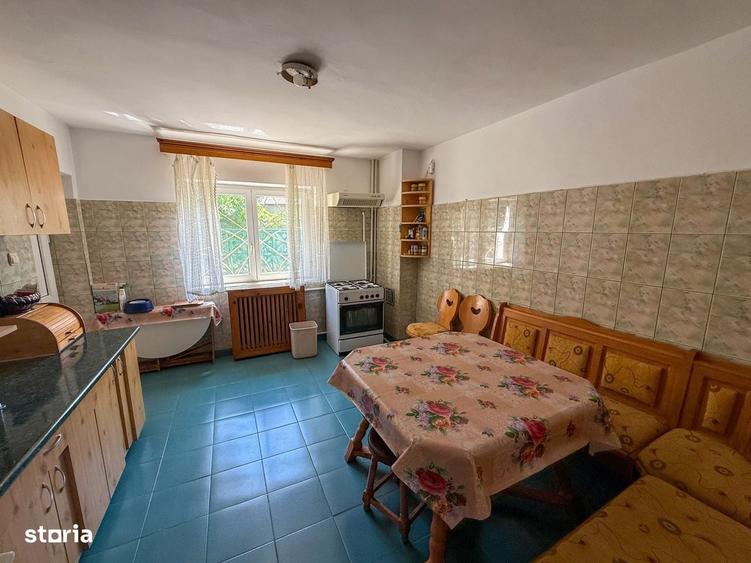 Casă cu 4 camere în Breaza de Jos