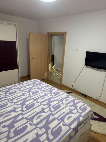 Apartament cu 3 camere decomandat, mobilat în Panduri