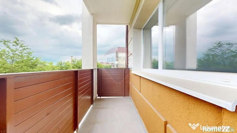 Apartament cu 3 camere decomandat în Sânpetru