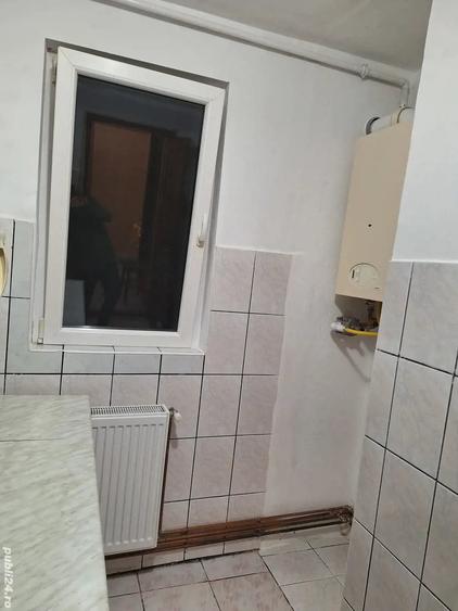 Apartament cu 2 camere semidecomandat în Decebal