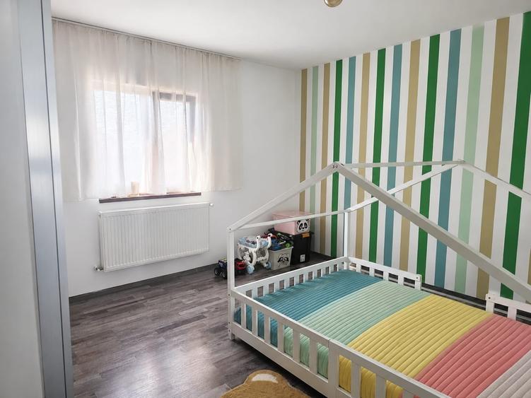 Casă individuală cu 4 camere cu Canalizare în Dârza