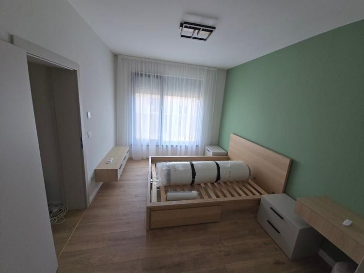 Duplex cu 3 camere cu Canalizare în Ghiroda