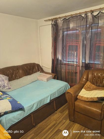 Vand apartament cu doua camere confort l - 4
