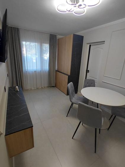 Apartament cu 2 camere semidecomandat în Cloșca