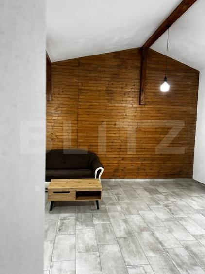 Casă individuală cu 6 camere cu Canalizare în Beclean