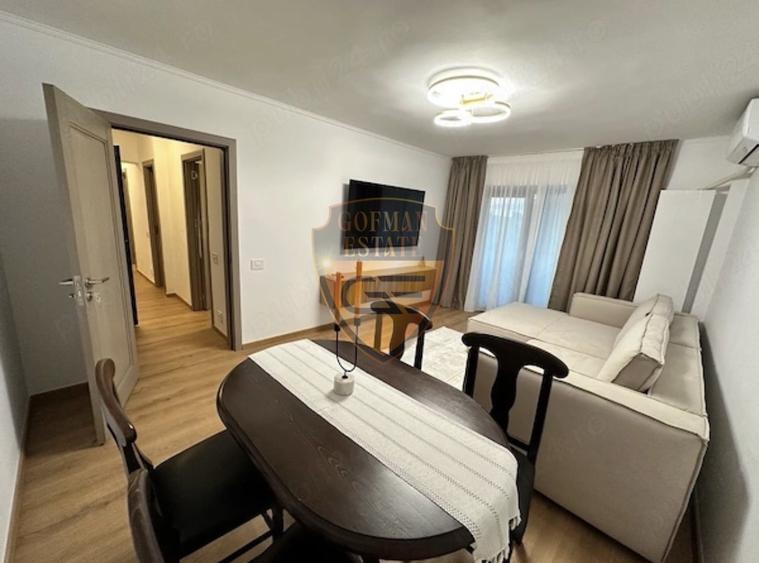 Apartament cu 3 camere decomandat, mobilat în Dacia
