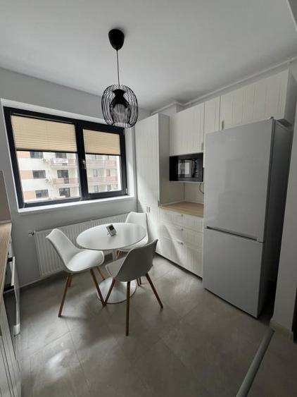 Apartament cu 2 camere decomandat, mobilat în Theodor Pallady