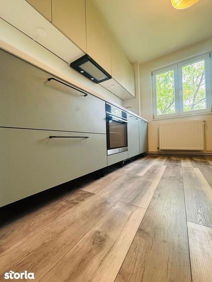 Apartament cu 3 camere în Calea București
