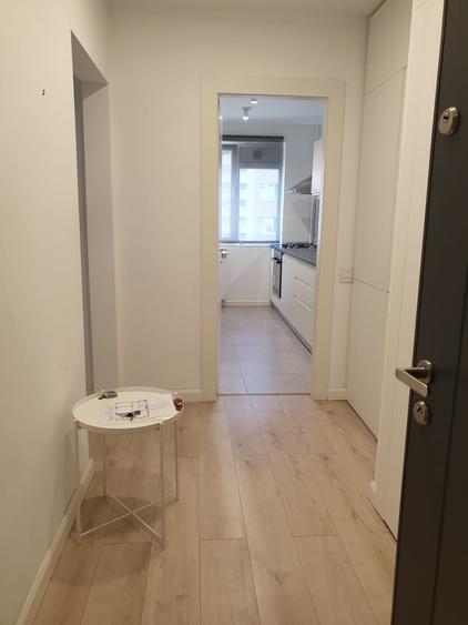 Apartament cu 2 camere decomandat în Titan