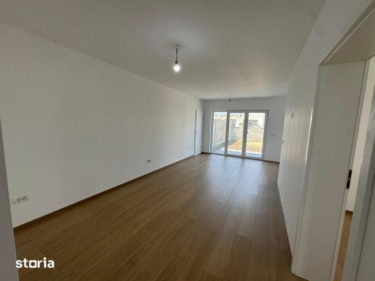 Casă cu 3 camere cu Teren 300 Mp în Moșnița Nouă