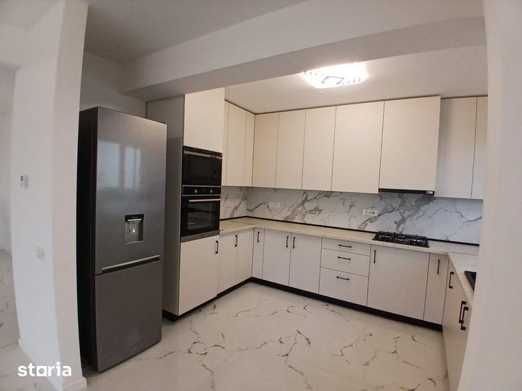 Casă cu 5 camere cu Teren 627 Mp în Corbeanca