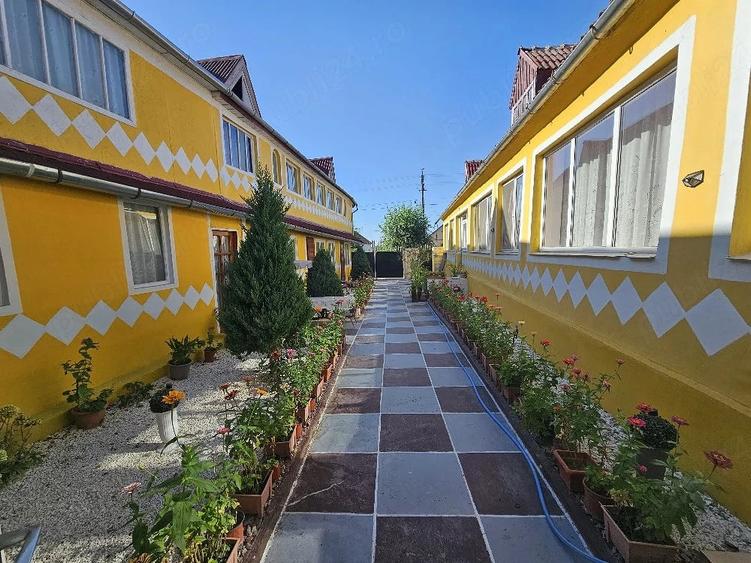 Casă cu 25 camere cu Teren 1600 Mp în Mașloc