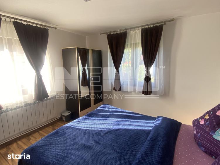 Casă cu 9 camere cu Teren 2200 Mp în Moldovița