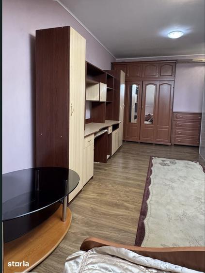 Apartament cu 2 camere în Podu Roș