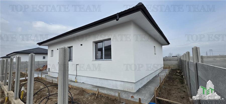 Casă cu 4 camere cu Teren 402 Mp în Clinceni