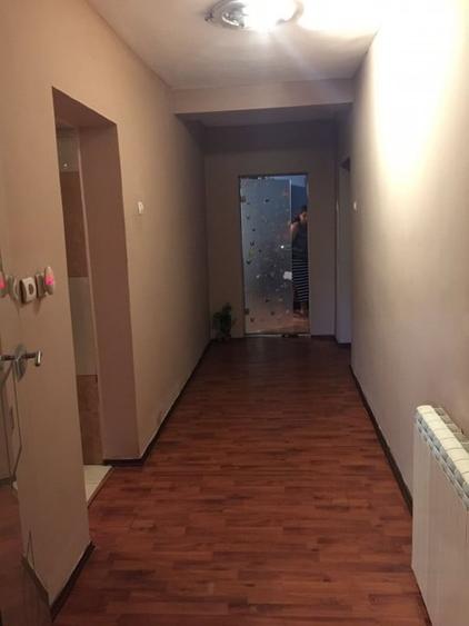 Casă individuală cu 9 camere cu Canalizare în Exterior Nord
