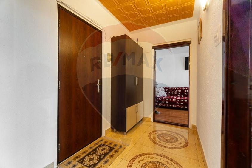 Apartament cu 2 camere decomandat în Craiter