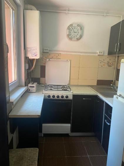 Apartament cu 2 camere semidecomandat, mobilat în Central