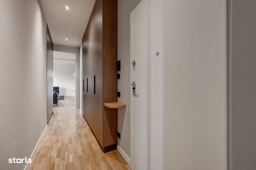 Apartament cu 3 camere, mobilat în Tei