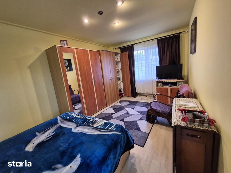 Casă cu 4 camere cu Teren 1400 Mp în Palazu Mare