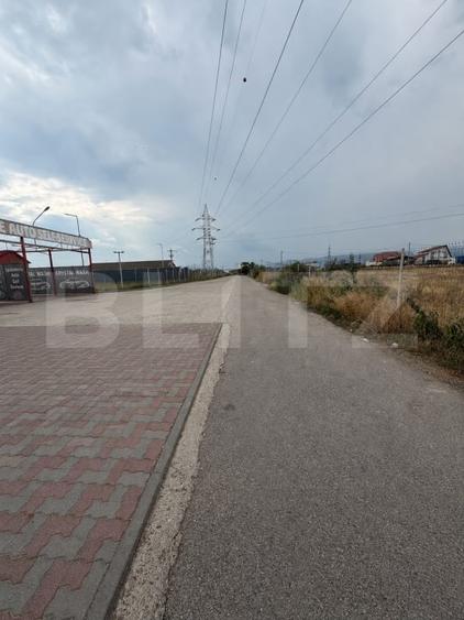 Spațiu comercial, de 5,000 mp, în Vest