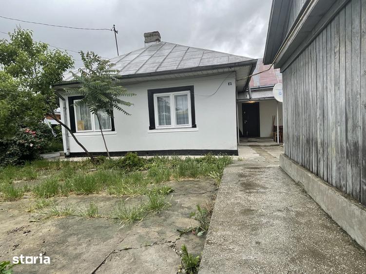 Casă cu 4 camere cu Teren 197 Mp în Central