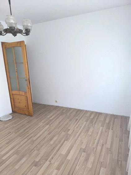 Apartament cu 2 camere decomandat în Sud