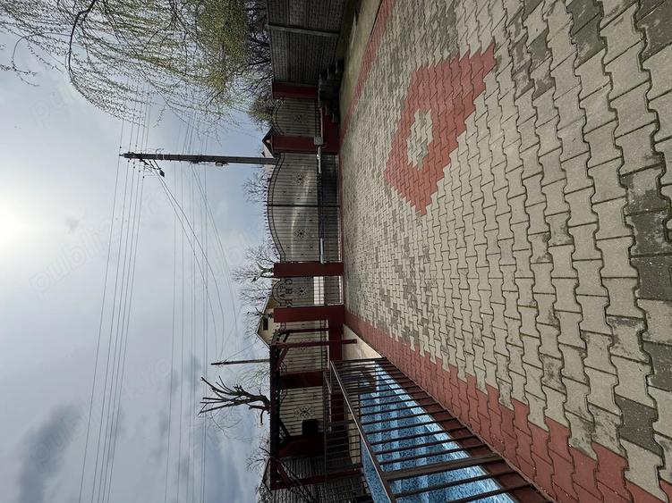 Casă cu Teren 450 Mp în Vadu Pașii
