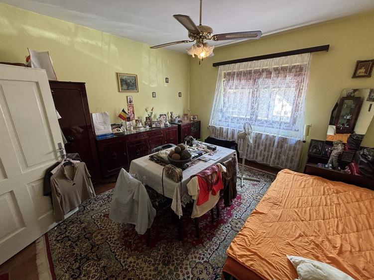 Casă individuală cu 3 camere cu Canalizare în Turnișor