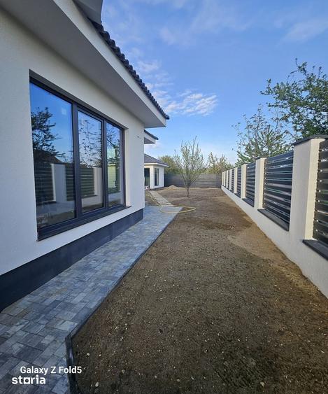 Casă cu 4 camere cu Teren 750 Mp în Central