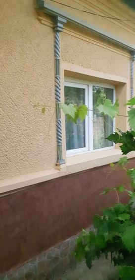 Casă cu 4 camere cu Teren 1300 Mp în Singureni