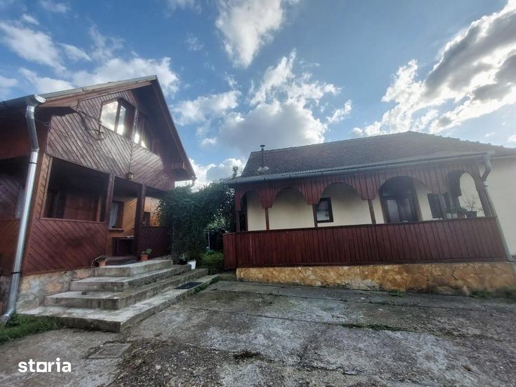 Casă cu 6 camere cu Teren 5995 Mp în Hidiș