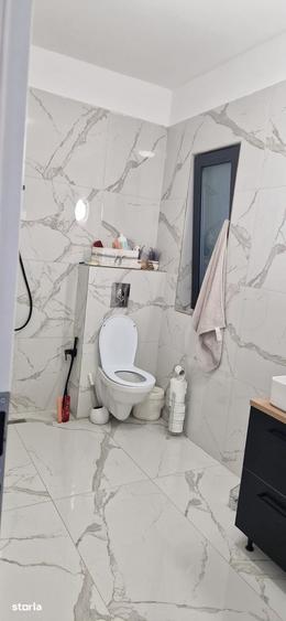 Casă cu 4 camere cu Teren 436 Mp în Domnești