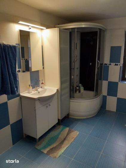 Casă cu 6 camere cu Teren 580 Mp în Central