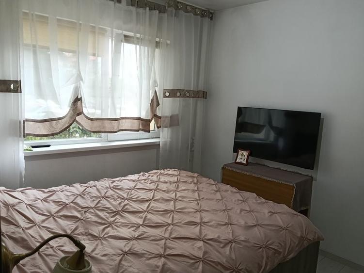 Vand apartament 3 camere, decomandat - 8